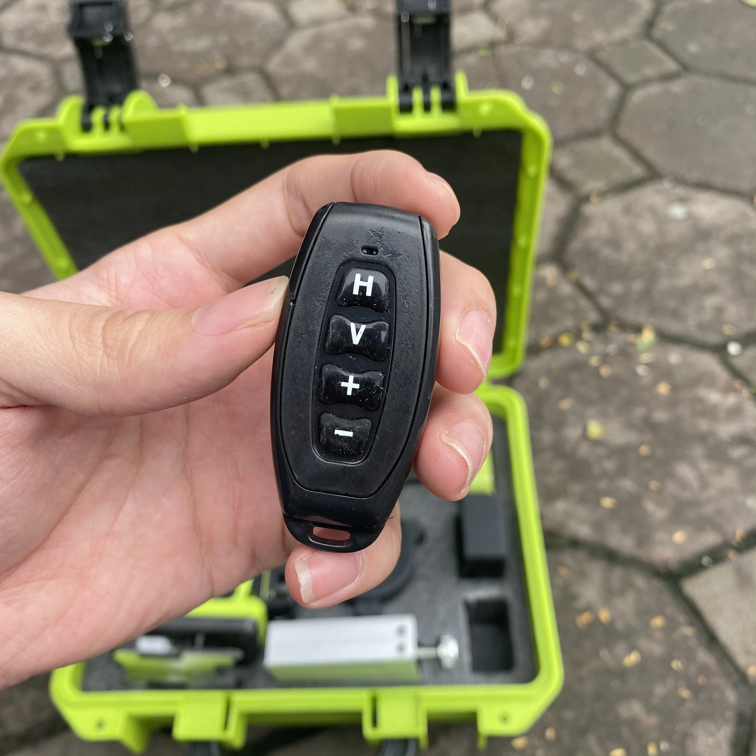 Máy bắn cốt laser Geotes 12 tia xanh