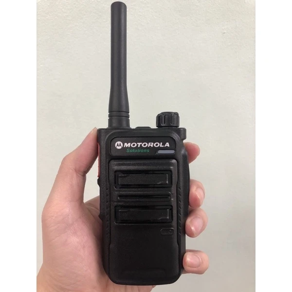 Bộ đàm Motorola MT 288 công suất 5W - Khoảng cách 3km - Pin 2000mAh