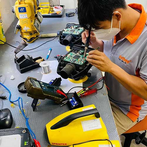 Máy thuỷ bình là gì? Cấu Tạo và Ứng Dụng